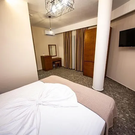 Center Hotel 3*