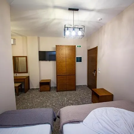 Hotel Center Ksamil