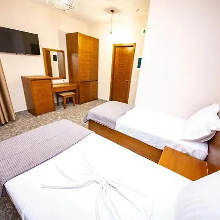Center Hotel
