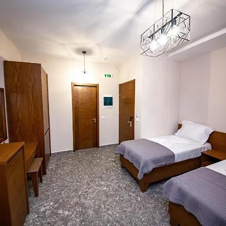 Hotel Center 3*