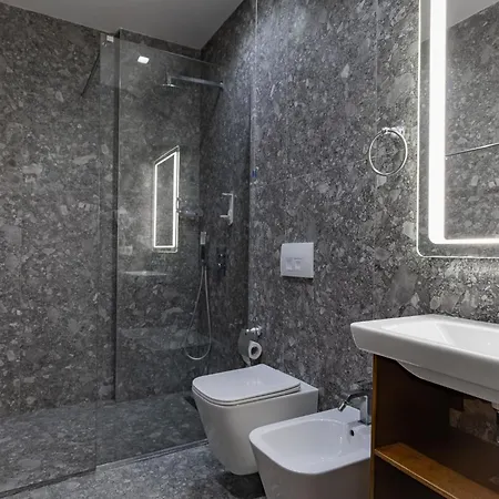 Hotel Center Ksamil
