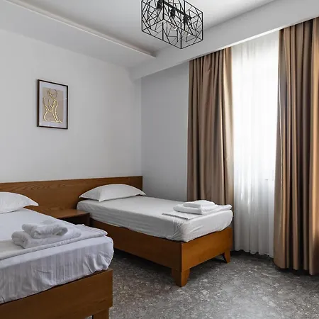 Hotel Center Ksamil
