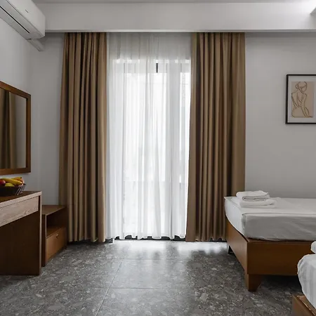 Center Hotel 3*