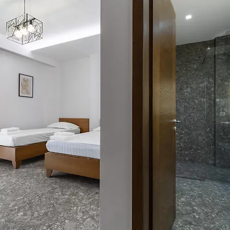 Ξενοδοχείο Center 3*